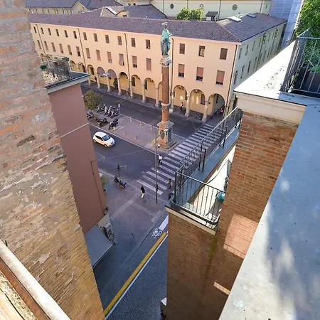 La Torre Di Porta Nuova ボローニャ