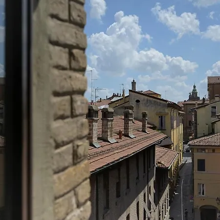 La Torre Di Porta Nuova Bologna