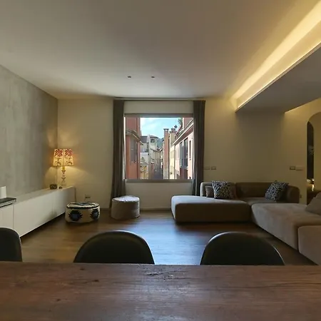 Апартаменты La Torre Di Porta Nuova Болонья